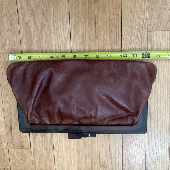 Vintage early 70s Leather Tortoise Shell framed clutch. Brown. Made in Italy - Picture 12 of 12